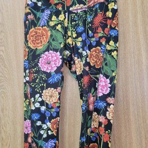 Lularoe Jade Capri Leggings,  M, Excellent Condition
